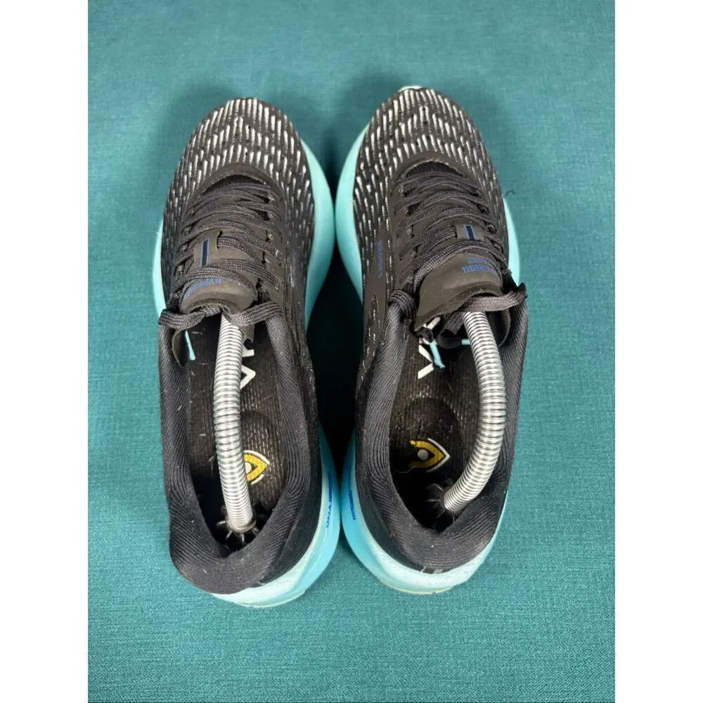 Brooks model hyperion